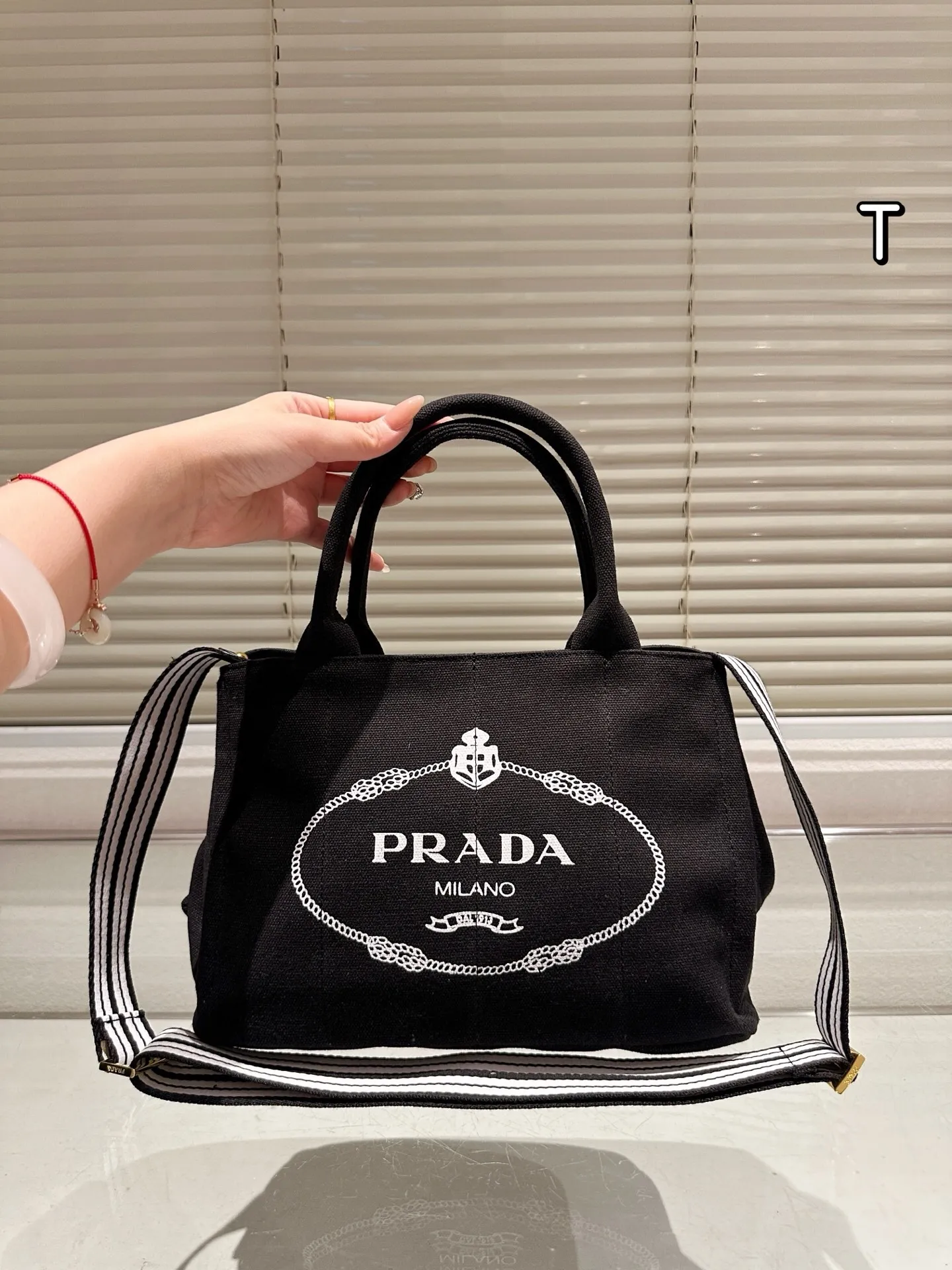 All Categories Official Website "Brand Women's Bags" Women's Bags 💙 PRADA 2025 New Prada Crossbody Bag