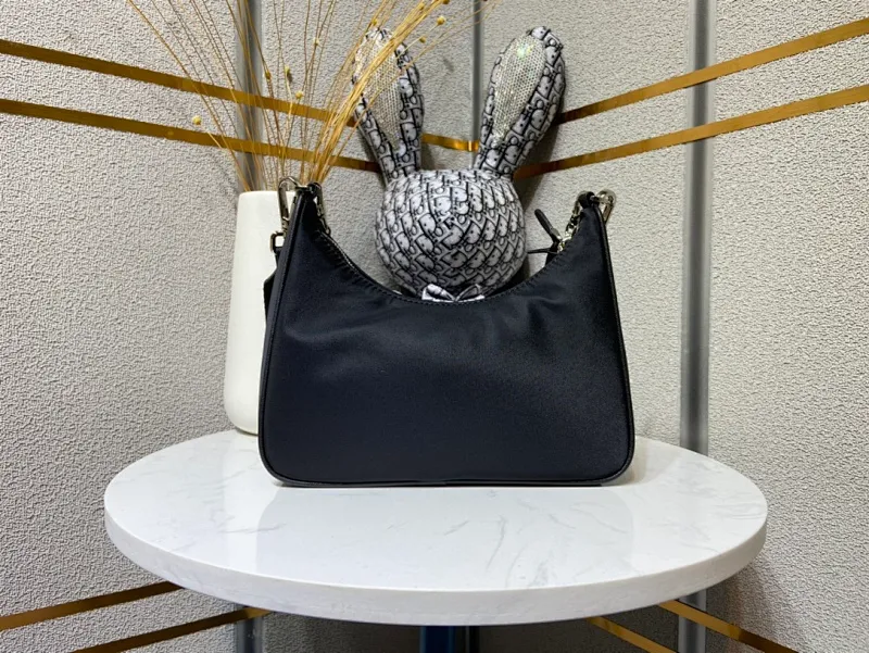 All Categories Official Website "Brand Women's Bags" Women's Bags 💙 PRADA 2023 New Prada Underarm Bag Wholesale