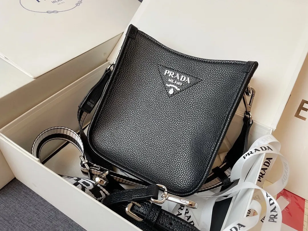 All Categories Official Website "Brand Women's Bags" Women's Bags 💙 PRADA 2024 Latest Prada Crossbody Bag