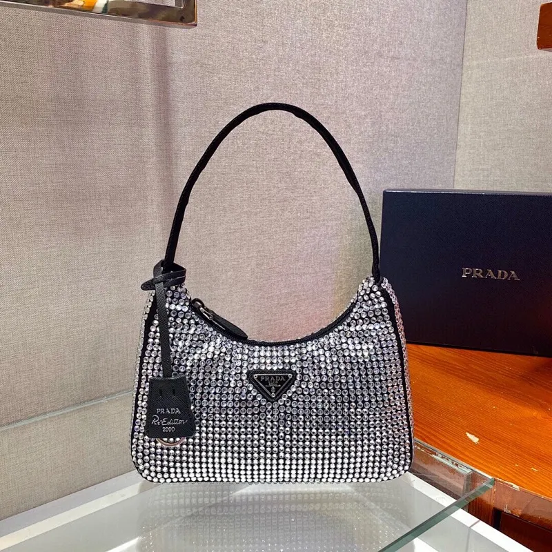 All categories Official website "Brand Women's Bags" Women's Bags 💙 PRADA 2022 official new Prada armpit bag wholesale Original order quality 58002500 Size: 23-13-5Cm