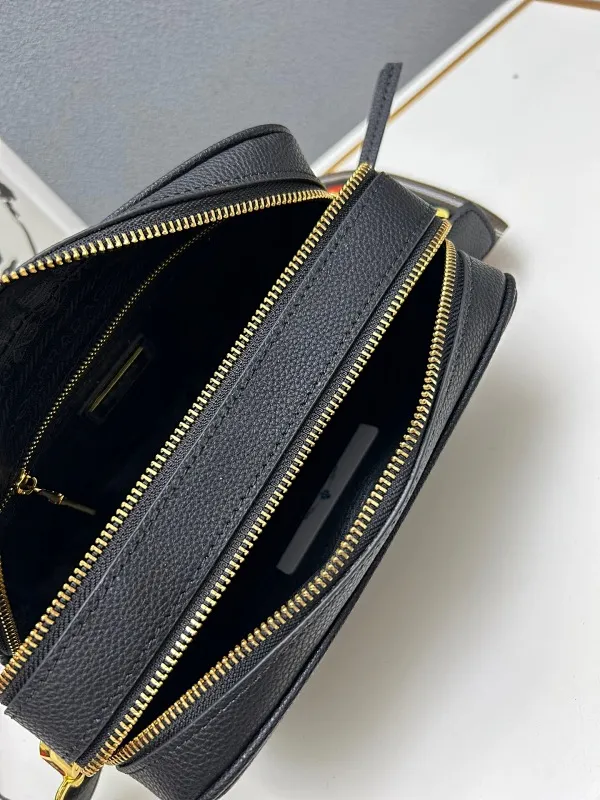 All Categories Official Website "Brand Women's Bags" Women's Bags 💙 PRADA 2025 New Prada Crossbody Bag