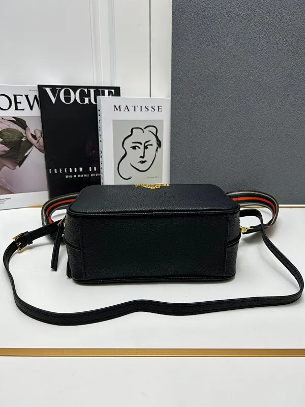 All Categories Official Website "Brand Women's Bags" Women's Bags 💙 PRADA 2025 New Prada Crossbody Bag