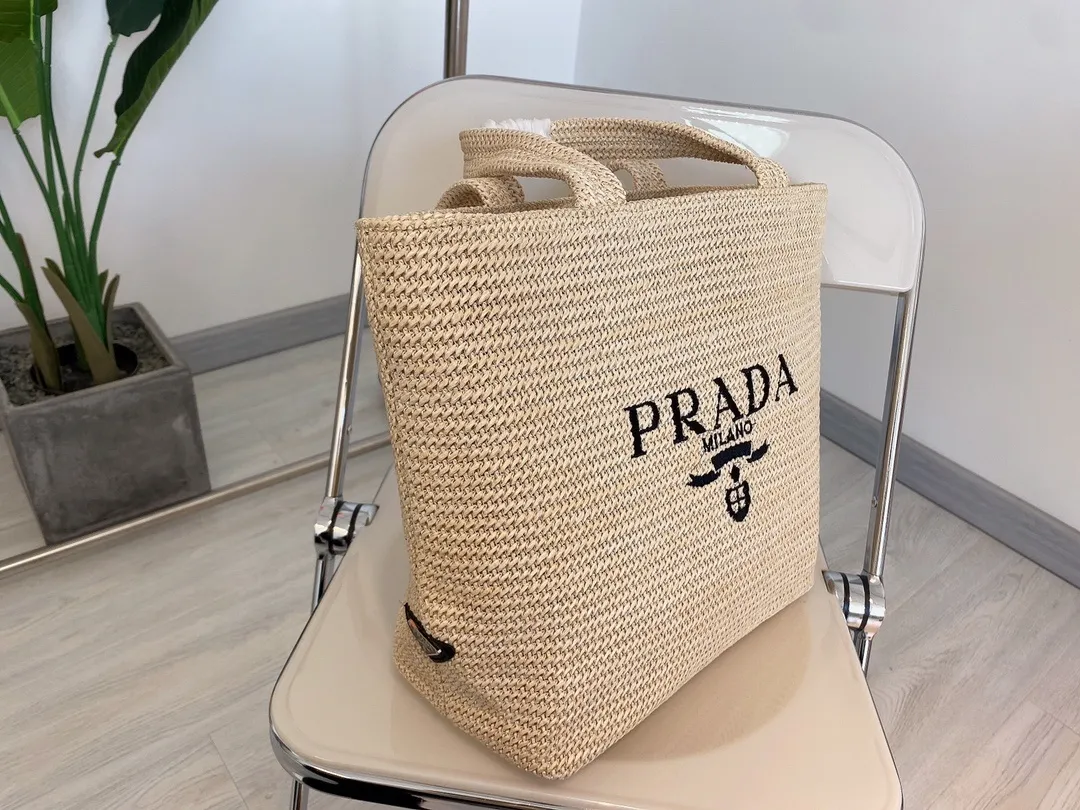 All categories Official website "Brand Women's Bags" Women's Bags 💙 PRADA 2022 Official New Prada Handbag Wholesale 58001550 High Quality Specifications: 31-32CM