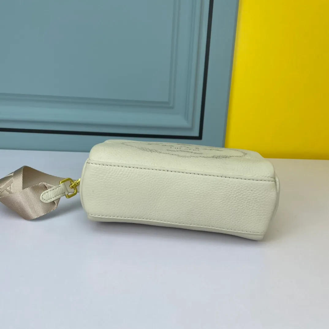 All categories Official website "Brand Women's Bags" Women's Bags 💙 PRADA replica PRADA, fine imitation PRADA bags, PRADA shoulder bags, 2023 official latest version PRADA cowhide camera bag, bag factory, original material, size: 21-14-8CM
