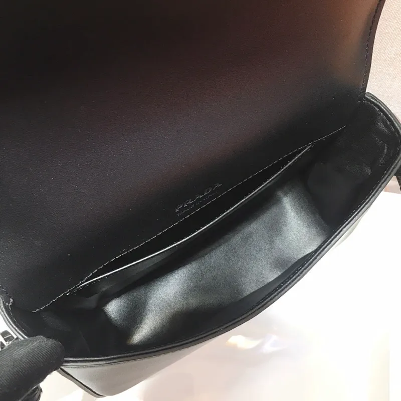 All categories Official website "Brand Women's Bags" Women's Bags 💙 PRADA 2022 official new Prada crossbody bag wholesale 58003000 Original order quality Size: 20-15-6.5CM