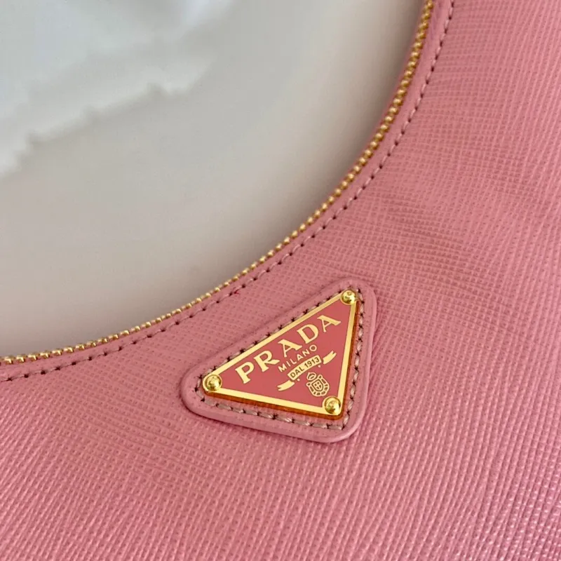 All Categories Official Website "Brand Women's Bags" Women's Bags 💙 PRADA 2022 Official New Prada Underarm Bag Wholesale 58003900 Original Order Quality Size: 23-17-6.5CM