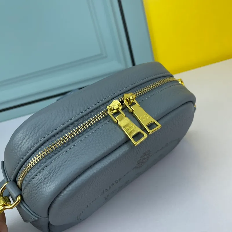 All categories Official website "Brand Women's Bags" Women's Bags 💙 PRADA replica PRADA, fine imitation PRADA bags, PRADA shoulder bags, 2023 official latest version PRADA cowhide camera bag, bag factory, original material, size: 21-14-8CM