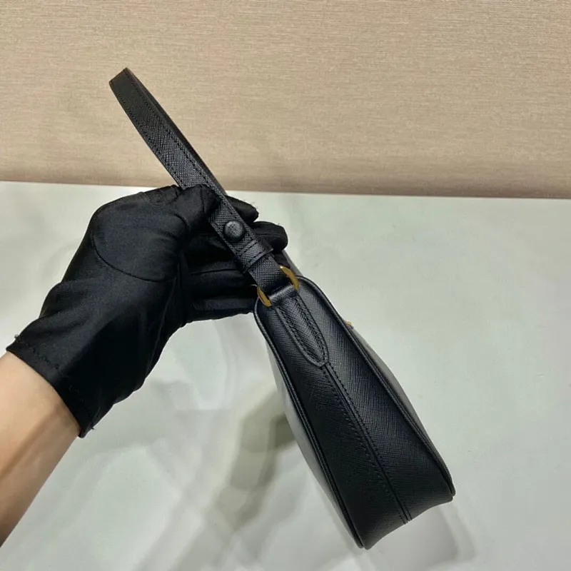 All Categories Official Website "Brand Women's Bags" Women's Bags 💙 PRADA 2022 Official New Prada Underarm Bag Wholesale 58003900 Original Order Quality Size: 23-17-6.5CM