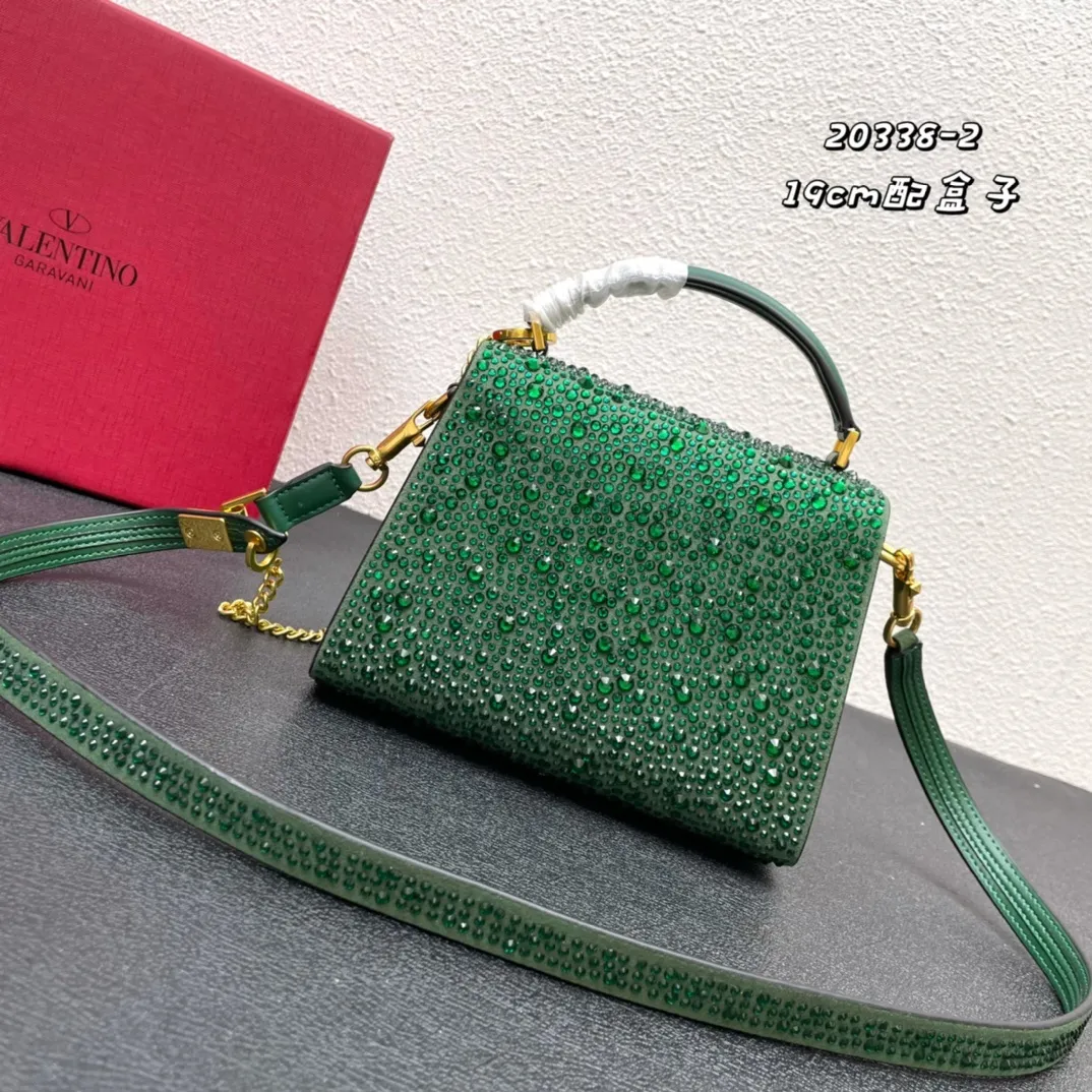 All categories Official website "Brand Women's Bags" Women's Bags 💙 Valentino replica VALENTINO, fine imitation VALENTINO bags, VALENTINO shoulder bags, 2023 official latest version VALENTINO handbags, bag factory, original material, size: 19-13-9CM