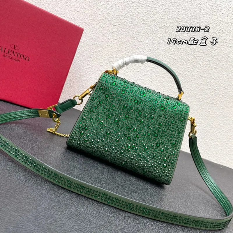All categories Official website "Brand Women's Bags" Women's Bags 💙 Valentino replica VALENTINO, fine imitation VALENTINO bags, VALENTINO shoulder bags, 2023 official latest version VALENTINO handbags, bag factory, original material, size: 19-13-9CM