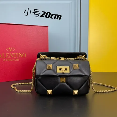 All categories Official website "Brand Women's Bags" Women's Bags 💙 Valentino 2022 Official New Valentino Nappa Sheep Leather Crossbody Bag Wholesale 58002300 High Quality Size: 20-12-7CM