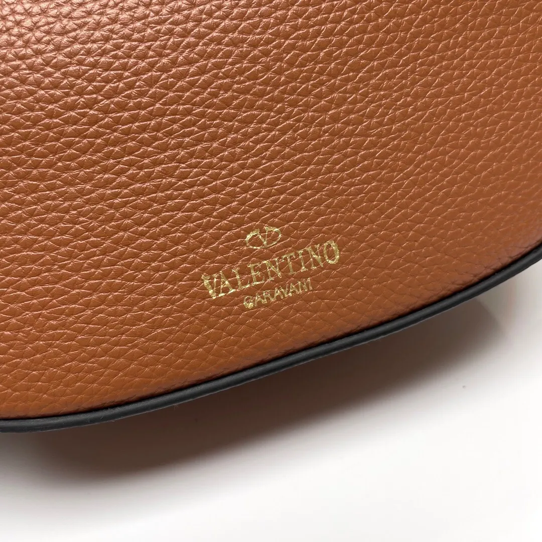 All Categories Official Website "Brand Women's Bags" Women's Bags 💙 Valentino 2025 New VALENTINO Crossbody Bag