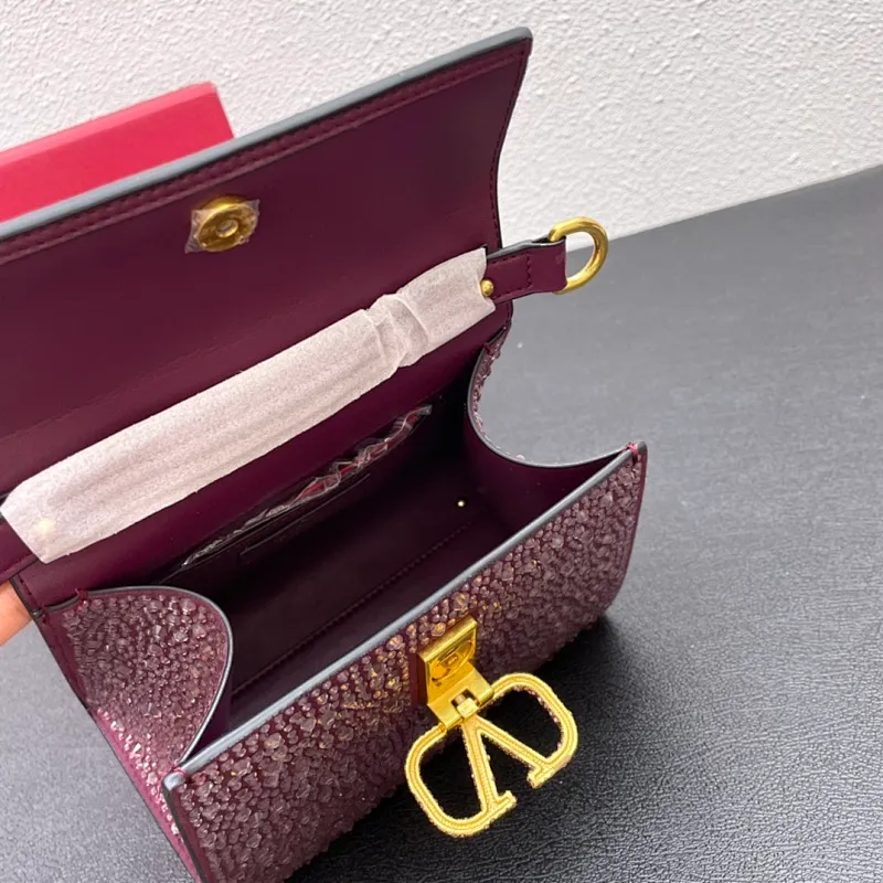 All categories Official website "Brand Women's Bags" Women's Bags 💙 Valentino replica VALENTINO, fine imitation VALENTINO bags, VALENTINO shoulder bags, 2023 official latest version VALENTINO handbags, bag factory, original material, size: 19-13-9CM