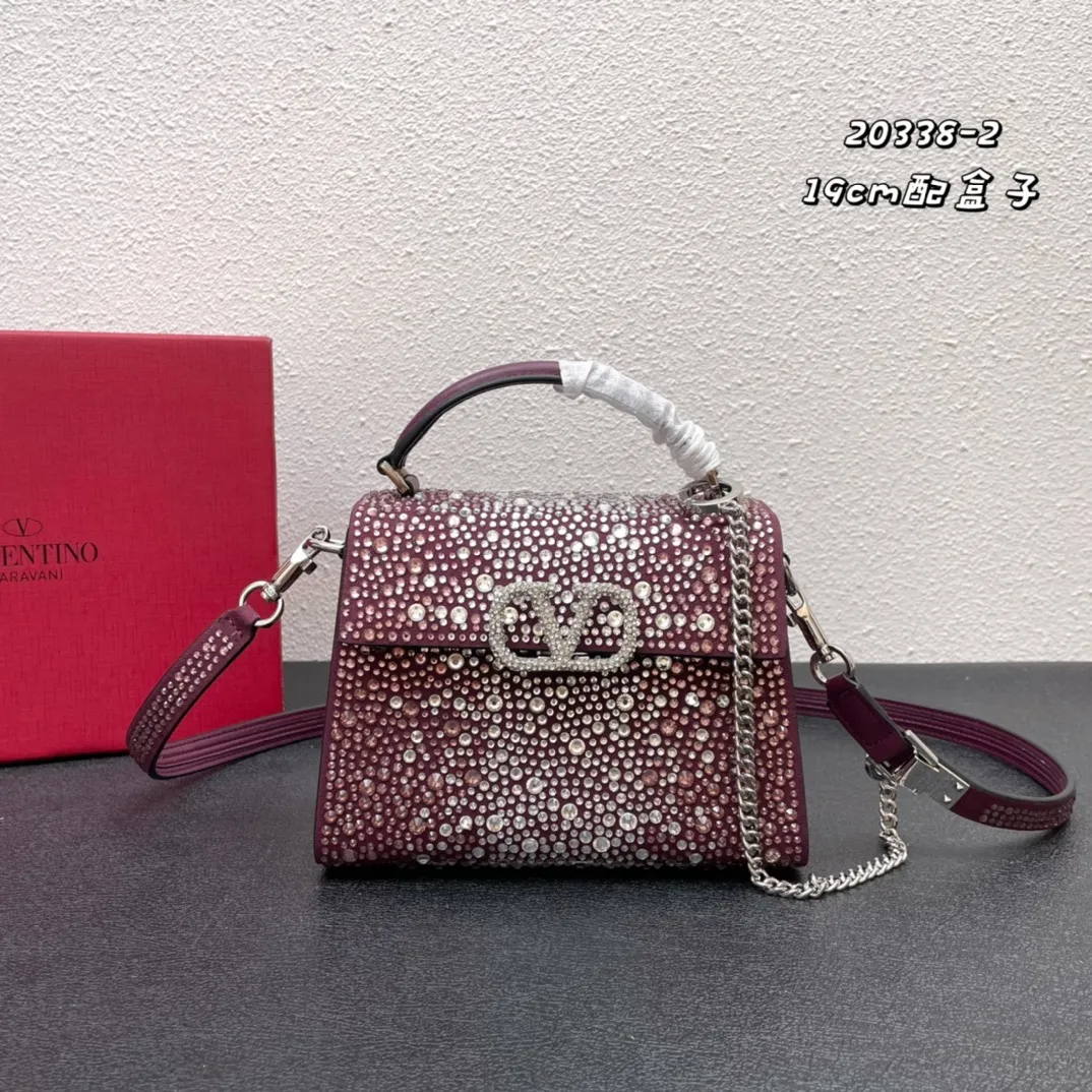 All categories Official website "Brand Women's Bags" Women's Bags 💙 Valentino replica VALENTINO, fine imitation VALENTINO bags, VALENTINO shoulder bags, 2023 official latest version VALENTINO handbags, bag factory, original material, size: 19-13-9CM