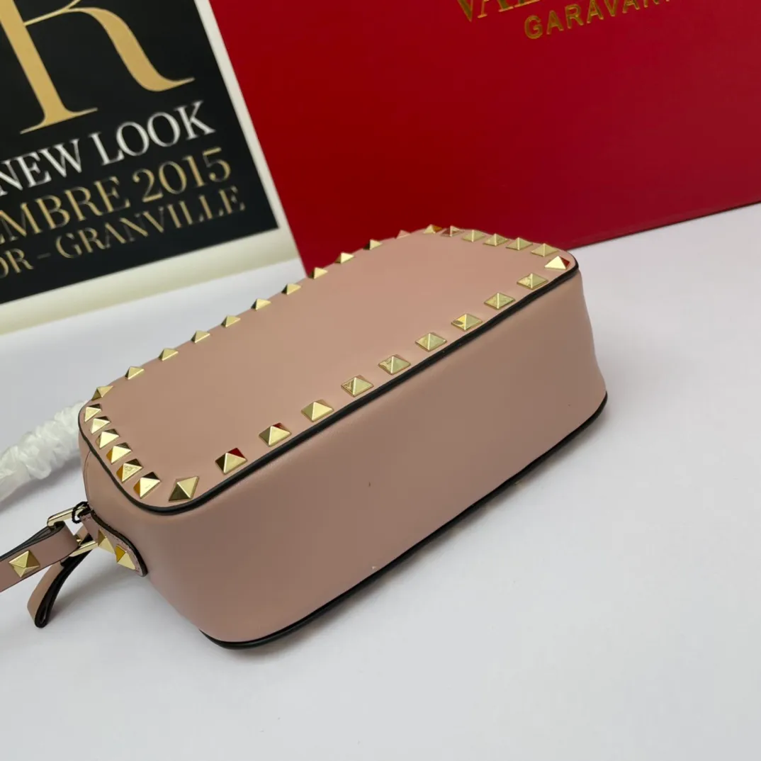 All categories Official website "Brand Women's Bags" Women's Bags 💙 Valentino 2022 Official New Valentino Crossbody Bag Wholesale 58002500 High Quality Size: 18-12-6CM