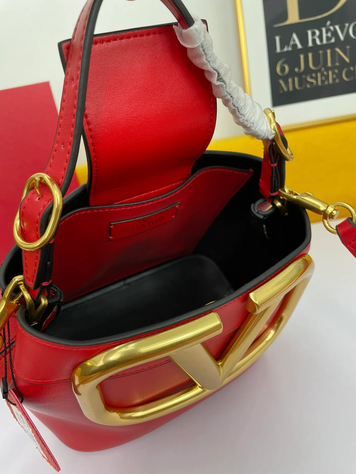 All Categories Official Website "Brand Women's Bags" Women's Bags 💙 Valentino 2023 New Valentino Calfskin Handbag