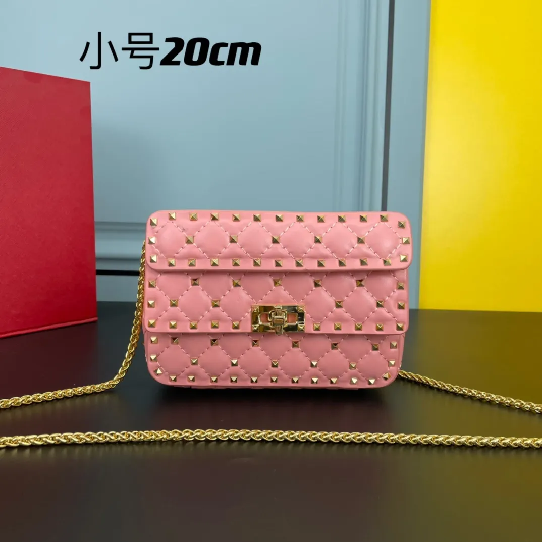 All categories Official website "Brand Women's Bags" Women's Bags 💙 Valentino 2022 Official New Valentino Sheepskin Crossbody Bag Wholesale 58002300 High Quality Size: 20-12-5CM