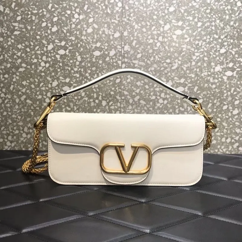 All Categories Official Website "Brand Women's Bags" Women's Bags 💙 Valentino 2022 Official New Valentino Crossbody Bag Wholesale 58001550 High Quality Size: 27-13-6 CM