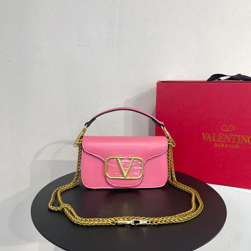 All categories Official website "Brand Women's Bags" Women's Bags 💙 Valentino 2022 Official New Valentino Crossbody Bag Wholesale 58001400 High Quality Size: 20-12-7CM
