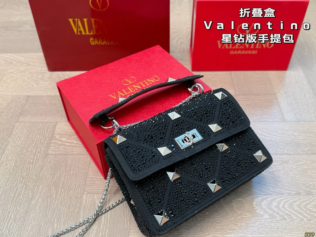 5️⃣color ¥420 folding box Valentino star diamond version handbag Simple bag silhouette unlocks fashionable charm Can be salty or sweet Make you the most beautiful girl on the street Very versatile yyds Size: 24 16