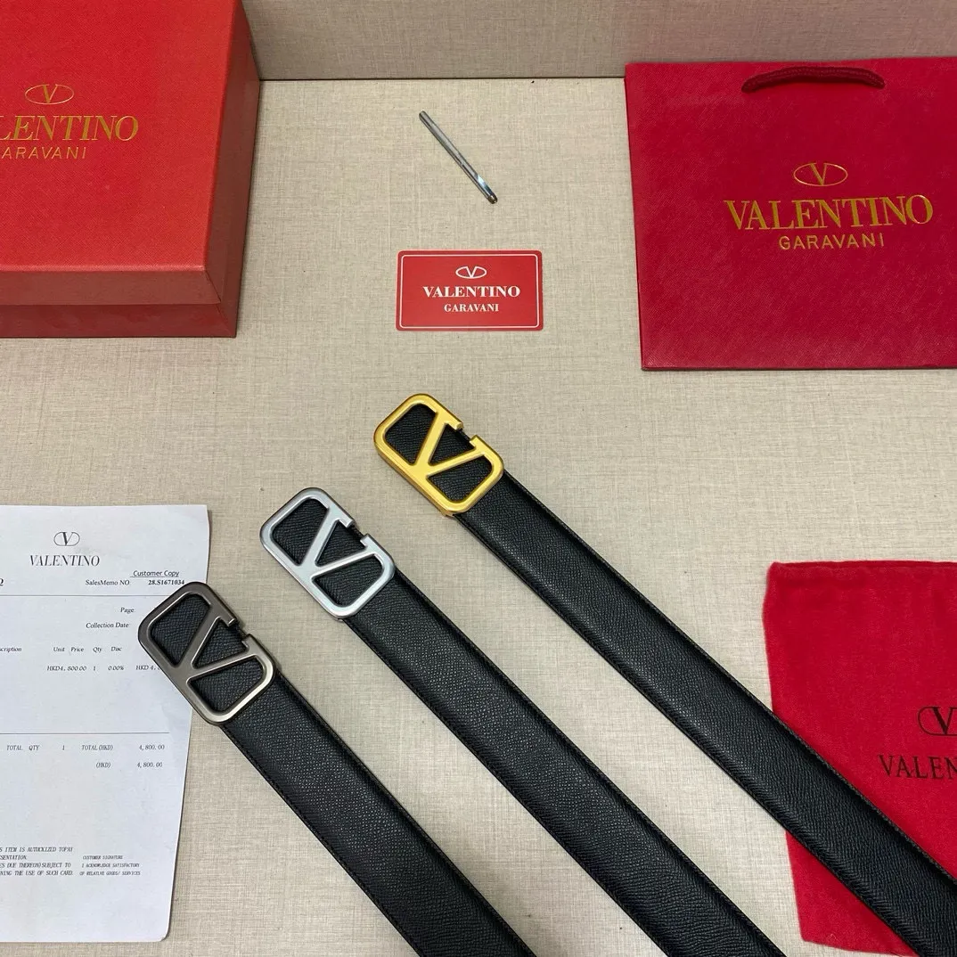 ✈️🇮🇹Brand: Valentino Valevtlo P160 ✈️🇮🇹Grade: 🚢Original private goods. First-layer cowhide, sold at counters🈶️, comparable to the genuine product! Exquisite oil edges, computer stitching, soft hand feel. No modifications in real photos. The upper body effect is super good, and the length can be cut. Comes with a full set of packaging at the counter. The first choice for gifting. Comes with eye needles. ✈️🇮🇹Button head: Guangzhou original buckle hardware ✈️🇮🇹Length: 100-125cm 3.8cm specifications ✈️🇮🇹Color: black