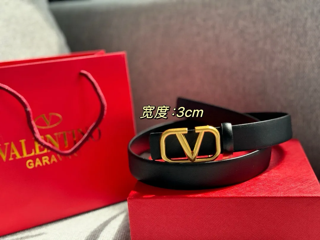 P180 Valentino classic letter series, the same style as the stars. Width 2.5CM 3CM hardware uses logo classic cowhide fabric, can be worn on both sides! A non-contrasting belt! Goddess style and couple style! Fashion essentials for men and women [color][color][color]
