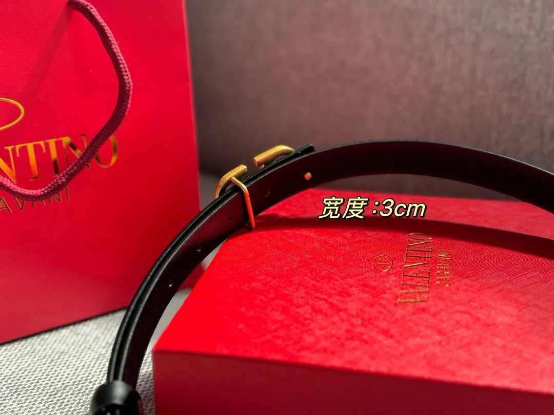 P180 Valentino classic letter series, the same style as the stars. Width 2.5CM 3CM hardware uses logo classic cowhide fabric, can be worn on both sides! A non-contrasting belt! Goddess style and couple style! Fashion essentials for men and women [color][color][color]