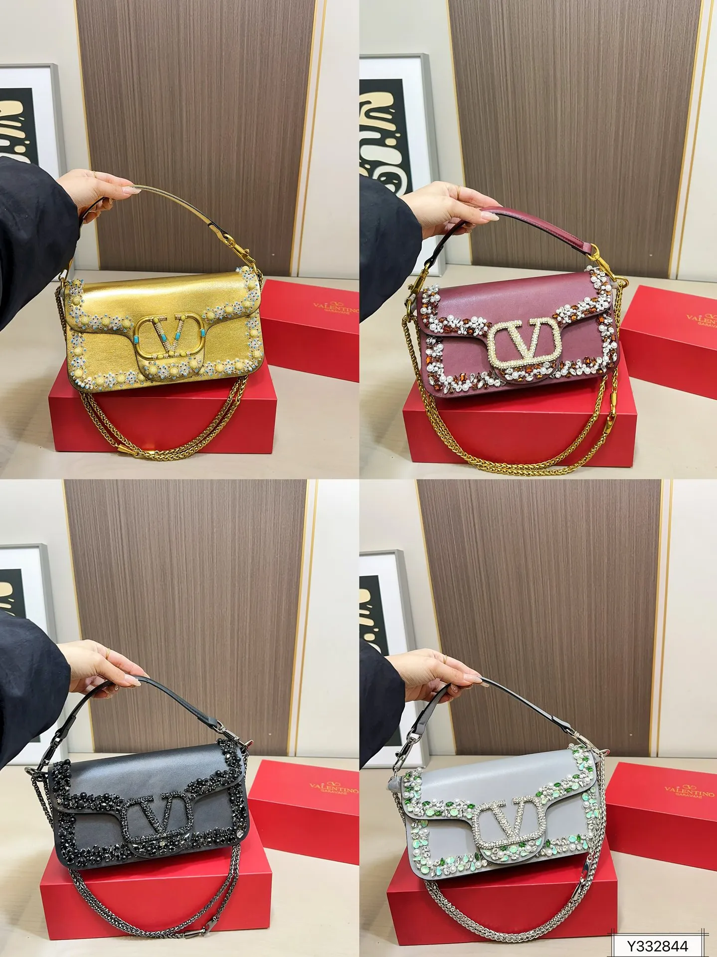 💰520 Folding Box Valentino Shoulder Bag It’s fashionable and easy to match. It doesn’t look old-fashioned and it’s easy to match. Moreover, it’s beautiful and temperamental. I love this calmness and elegance. Size: 25.14