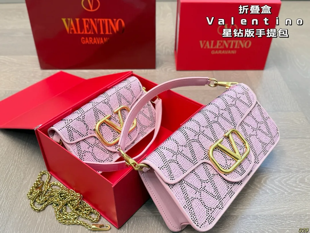 7️⃣color ¥330/¥320 folding box Valentino star diamond version handbag, metallic texture, big logo, simple bag silhouette unlocks fashion charm, can be salty or sweet, makes you the most beautiful girl on the street, very versatile yyds Size: 28 13/20 11