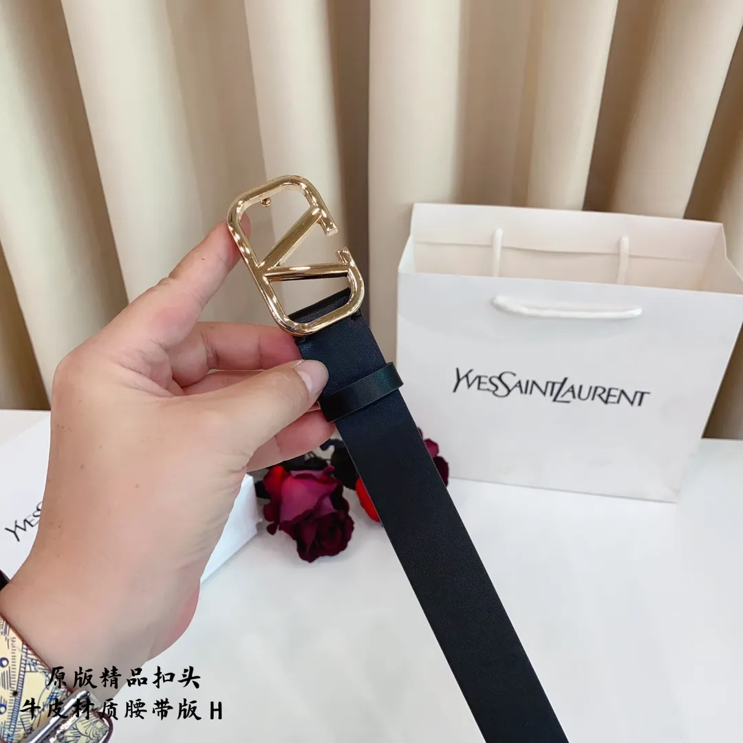 P210 🖇Original quality🖇🚺🚺Punched🖇 🖇Brand: Warren V [Women's Style] 🖇Color: Black 🖇Button: Gold/Silver 🖇Button: Original fine pure copper hardware button 🖇Belt: Original cowhide 🖇Size: Width: 3.0cm 🖇Length: 95cm-110cm 🖇Category: Perforated plate buckle quality assurance 🖇Simple and elegant, soft strap, for personal use as a gift 🖇Packaging list: buckle, strap, original packaging box, handbag, ID card, product manual, customs sticker, invoice I only make original high-end [If you need high-end wooden box➕3⃣️0⃣️]