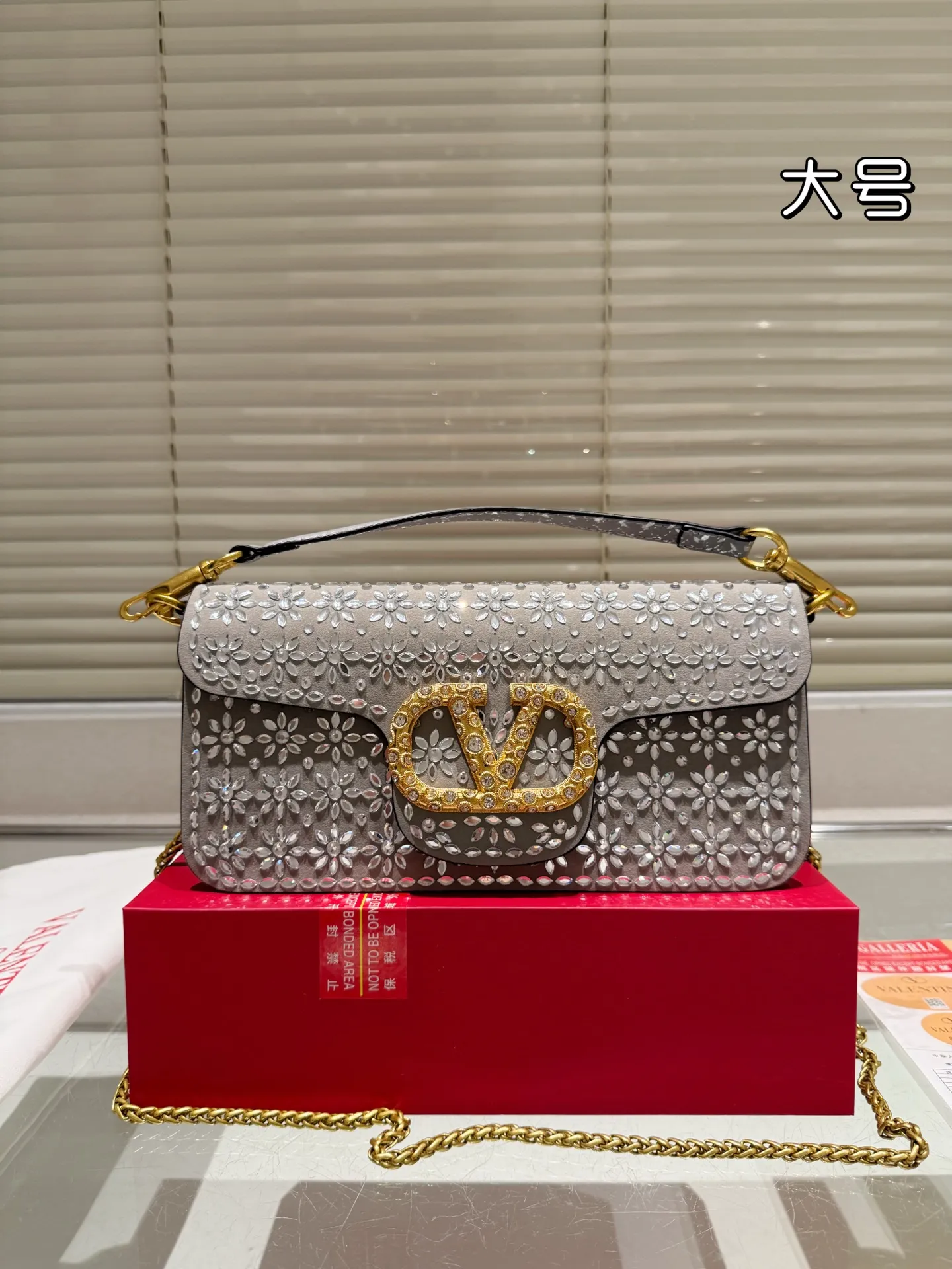 P400 P390 folding box ⚠️ size 27.10 20.9 Valentino, versatile classic, exquisite one, transparent bag, really super invincible and cute, full of fairy spirit, a must-have for young ladies every day