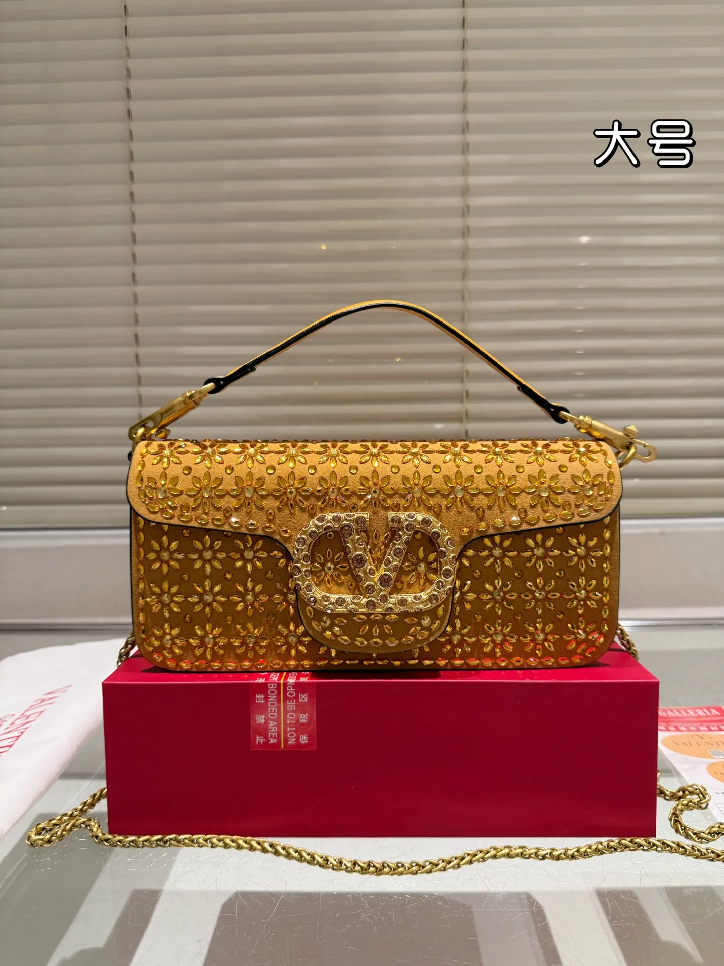 P400 P390 folding box ⚠️ size 27.10 20.9 Valentino, versatile classic, exquisite one, transparent bag, really super invincible and cute, full of fairy spirit, a must-have for young ladies every day
