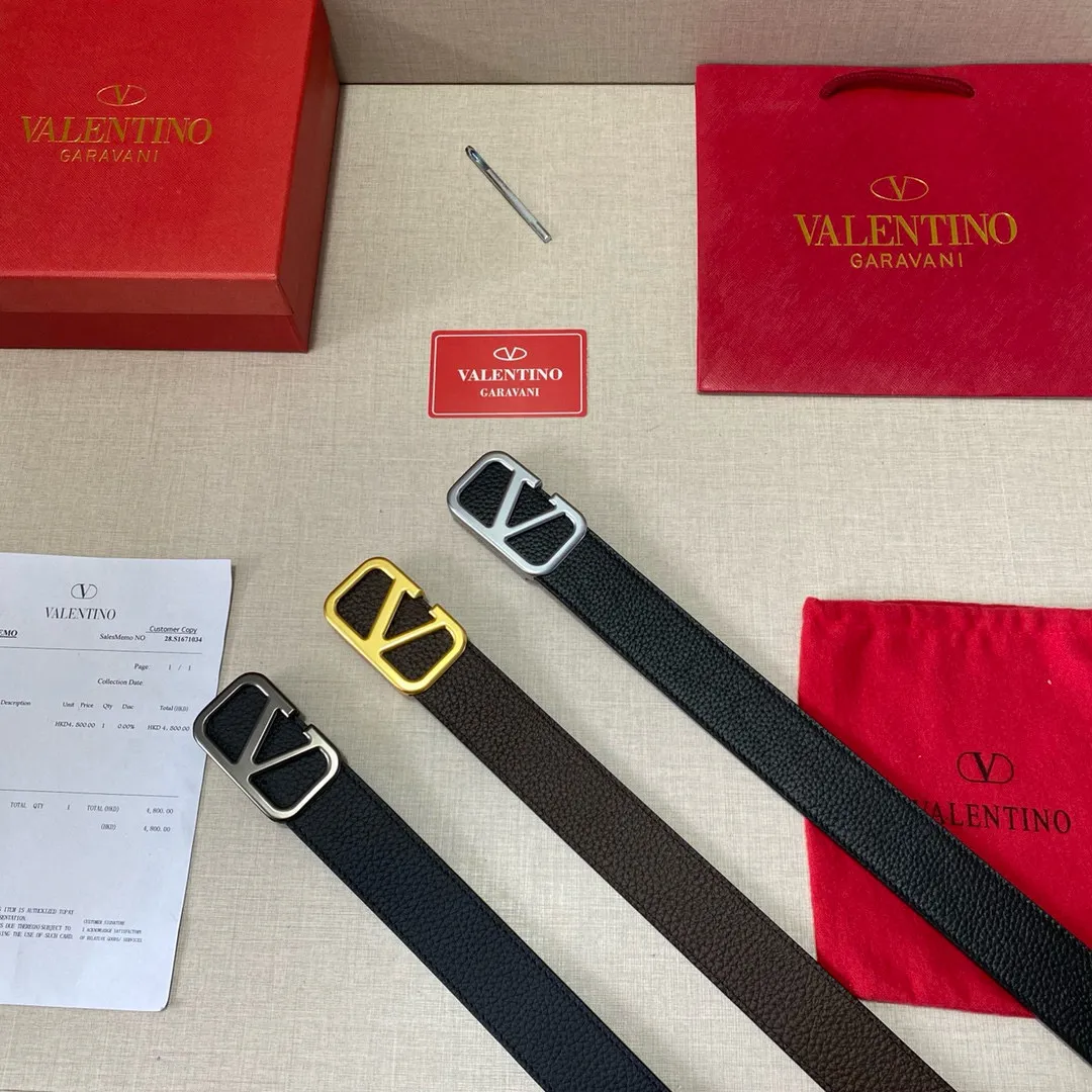 ✈️🇮🇹Brand: Valentino Valevtlo P150 ✈️🇮🇹Grade: 🚢Original private goods. Customized first-layer cowhide, sold at counters🈶️, comparable to genuine products! Exquisite oil edges, computer stitching, soft hand feel. No modifications in real photos. The upper body effect is super good, and the length can be cut. Comes with a full set of packaging at the counter. The first choice for gifting. Free eye injection ✈️🇮🇹Button: Guangzhou original hardware ✈️🇮🇹Length: 100-125cm 3.8cm specifications ✈️🇮🇹Color: black