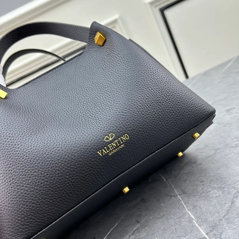 All Categories Official Website "Brand Women's Bags" Women's Bags 💙 Valentino 2025 New VALENTINO Crossbody Bag