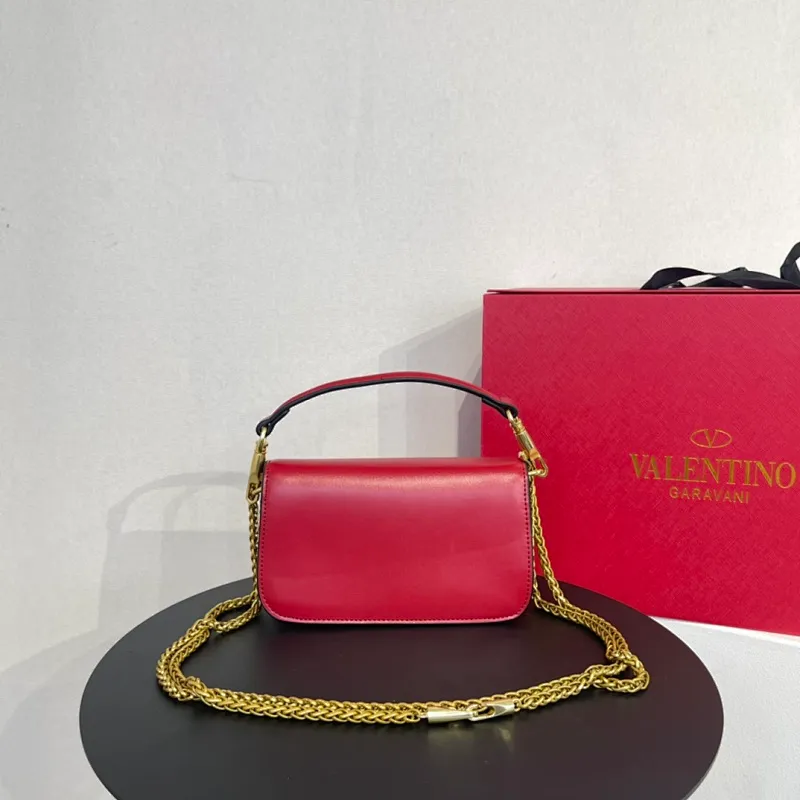 All categories Official website "Brand Women's Bags" Women's Bags 💙 Valentino 2022 Official New Valentino Crossbody Bag Wholesale 58001400 High Quality Size: 20-12-7CM