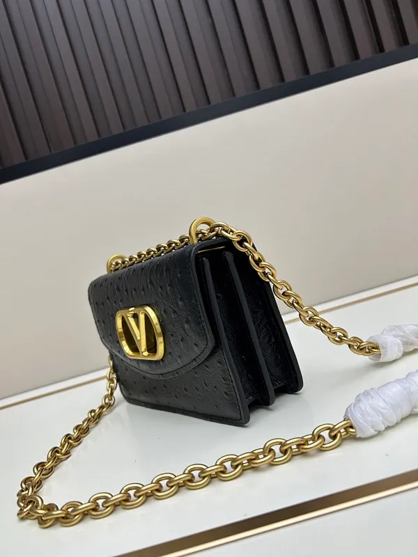 All Categories Official Website "Brand Women's Bags" Women's Bags 💙 Valentino 2025 New VALENTINO Crossbody Bag