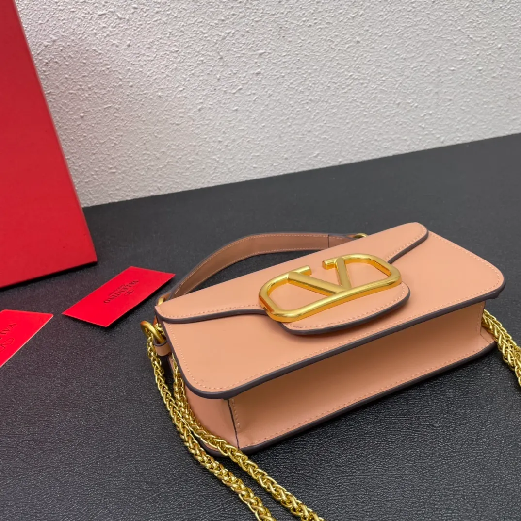 All Categories Official Website "Brand Women's Bags" Women's Bags 💙 Valentino 2023 New Valentino Calfskin Crossbody Bag