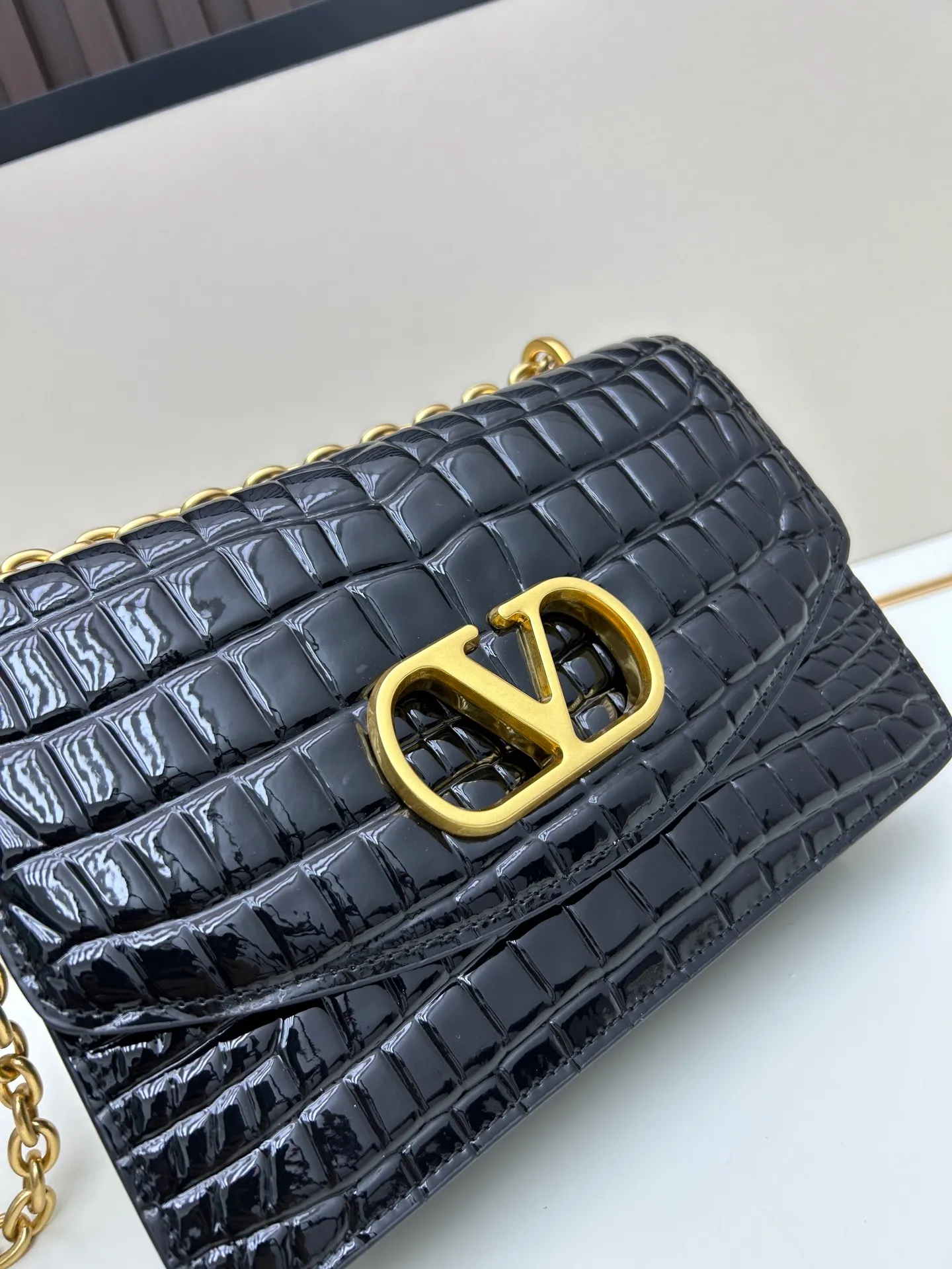 All Categories Official Website "Brand Women's Bags" Women's Bags 💙 Valentino 2025 New VALENTINO Crossbody Bag