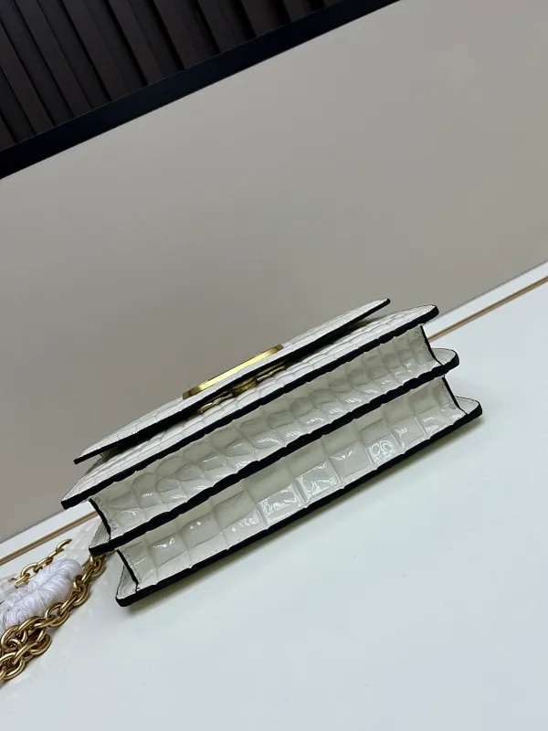 All Categories Official Website "Brand Women's Bags" Women's Bags 💙 Valentino 2025 New VALENTINO Crossbody Bag