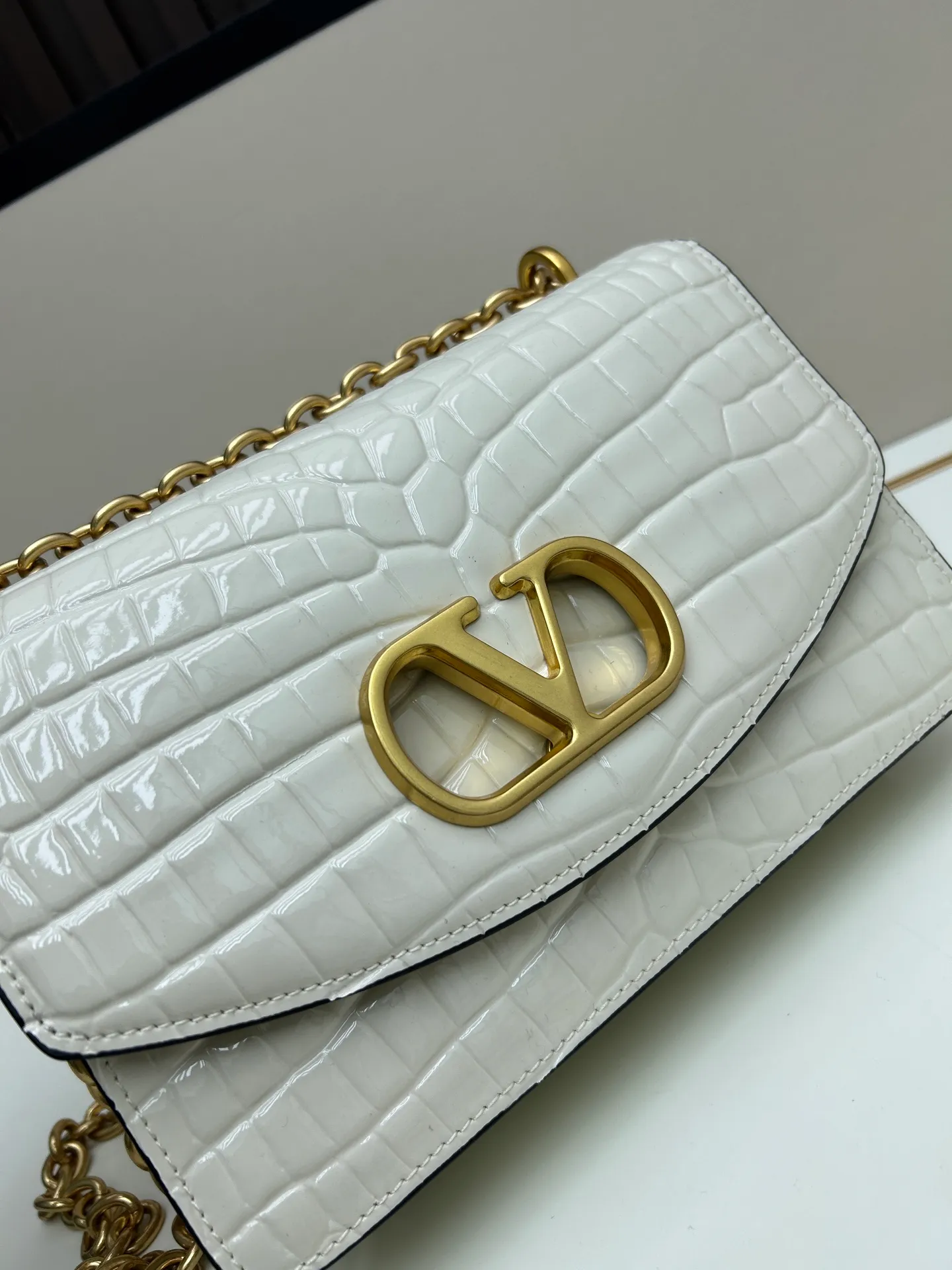 All Categories Official Website "Brand Women's Bags" Women's Bags 💙 Valentino 2025 New VALENTINO Crossbody Bag