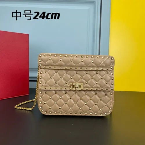 All categories Official website "Brand Women's Bags" Women's Bags 💙 Valentino 2022 Official New Valentino Sheepskin Crossbody Bag Wholesale 58002600 High Quality Size: 24-16-8CM