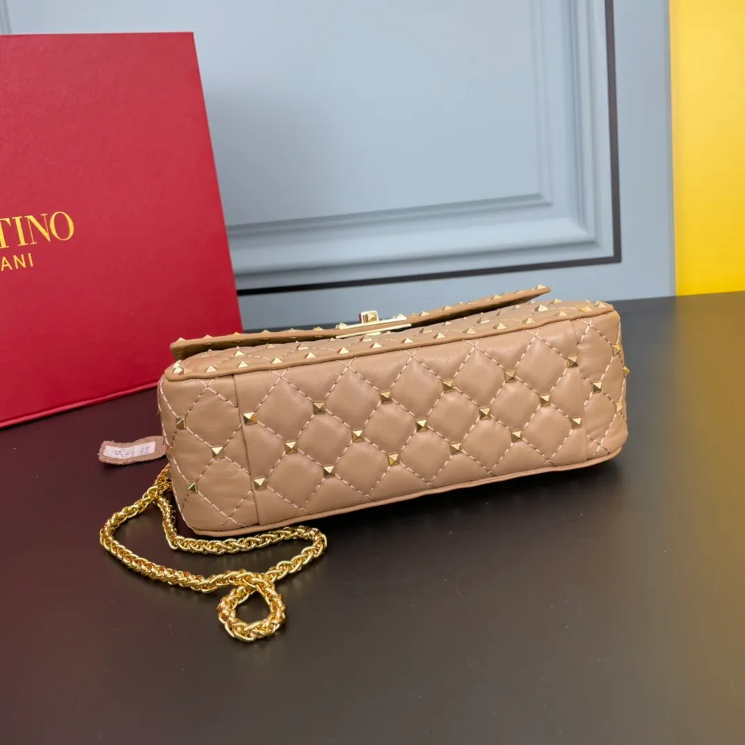 All categories Official website "Brand Women's Bags" Women's Bags 💙 Valentino 2022 Official New Valentino Sheepskin Crossbody Bag Wholesale 58002600 High Quality Size: 24-16-8CM