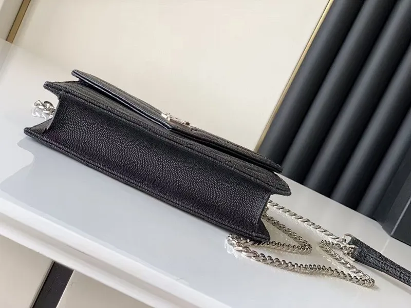 All categories Official website "Brand Women's Bags" Women's Bags 💙 YSL 2022 Official New YSL Crossbody Bag Wholesale 58001350 High Quality Specifications: 19-11.5-4CM