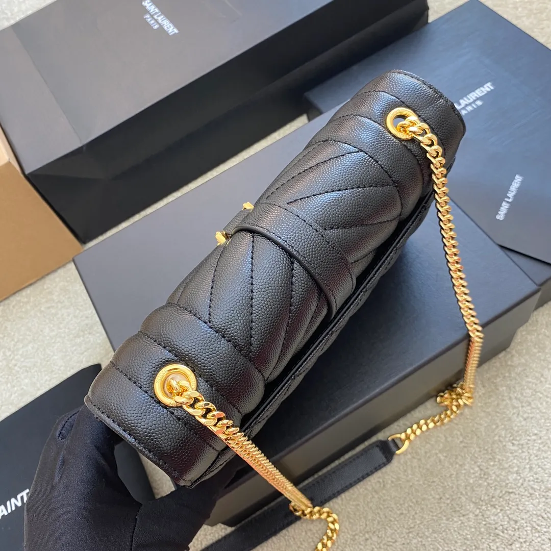 Black ball pattern/gold buckle 🌈YSL new style 𝑬𝒏𝒗𝒆𝒍𝒐𝒑𝒆#Small size 21CM Original grain embossed quilted leather envelope bag is classic and timeless, the sky-high V pattern and rhombus caviar pattern, Italian ZP original cowhide with eye-catching Y family logo, elegant and fashionable all in one! Get it and it’s ZP! 20220680 Model: 600915 [original leather] Size: 21x13x6cm
