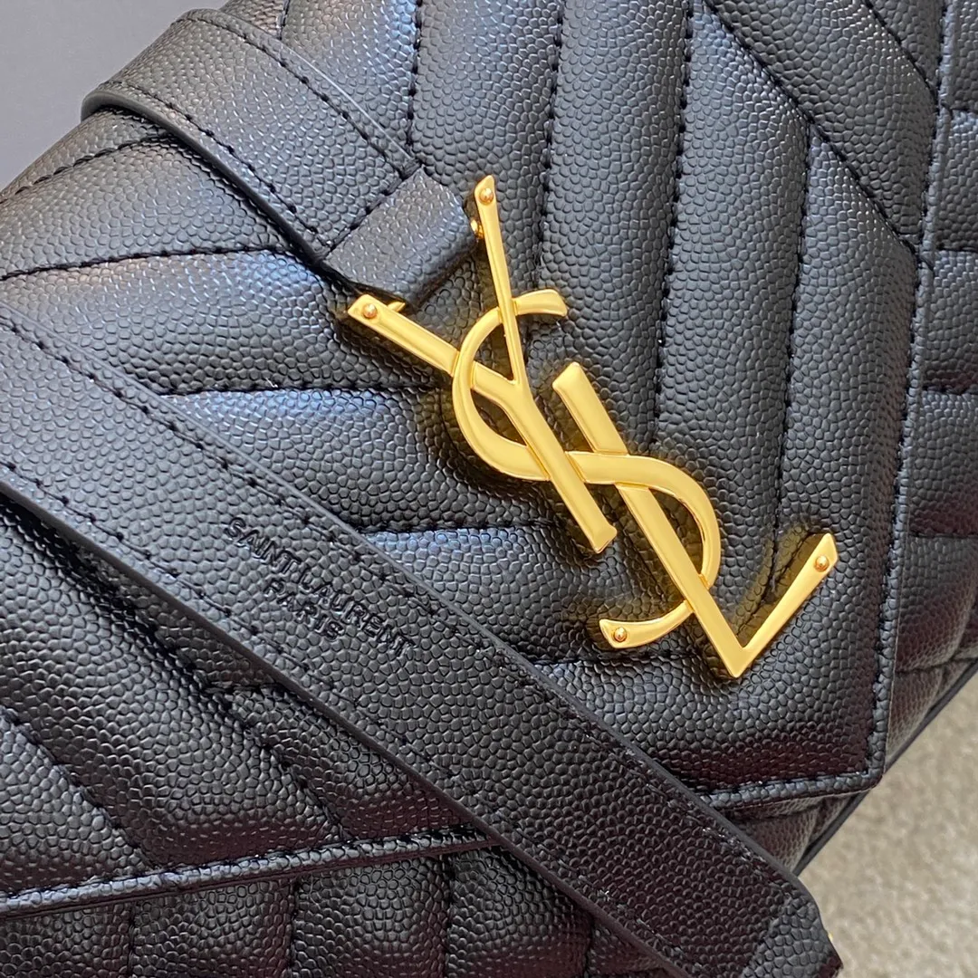 Black ball pattern/gold buckle 🌈YSL new style 𝑬𝒏𝒗𝒆𝒍𝒐𝒑𝒆#Small size 21CM Original grain embossed quilted leather envelope bag is classic and timeless, the sky-high V pattern and rhombus caviar pattern, Italian ZP original cowhide with eye-catching Y family logo, elegant and fashionable all in one! Get it and it’s ZP! 20220680 Model: 600915 [original leather] Size: 21x13x6cm