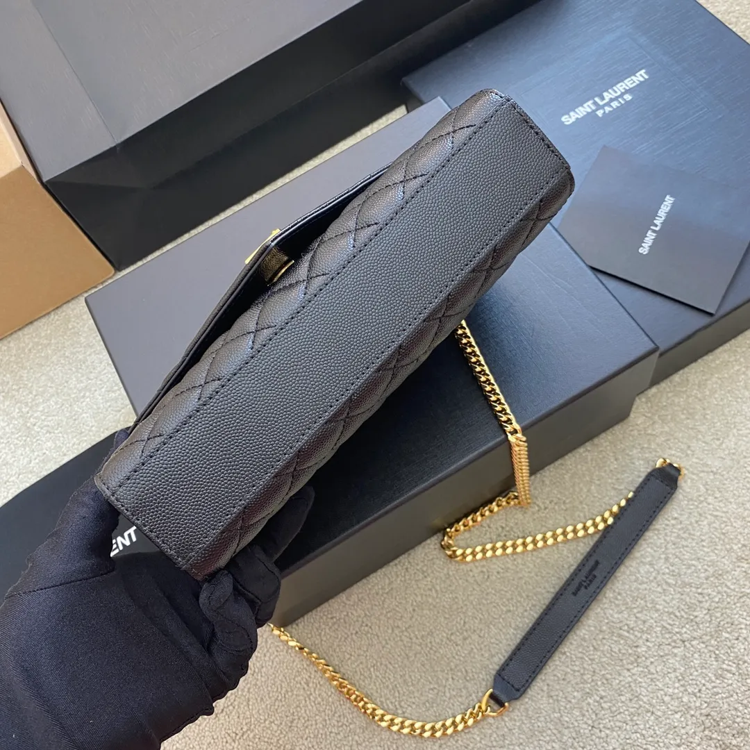 Black ball pattern/gold buckle 🌈YSL new style 𝑬𝒏𝒗𝒆𝒍𝒐𝒑𝒆#Small size 21CM Original grain embossed quilted leather envelope bag is classic and timeless, the sky-high V pattern and rhombus caviar pattern, Italian ZP original cowhide with eye-catching Y family logo, elegant and fashionable all in one! Get it and it’s ZP! 20220680 Model: 600915 [original leather] Size: 21x13x6cm