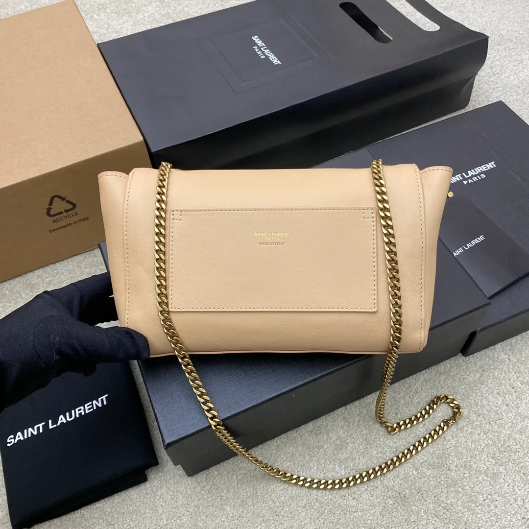 Light apricot double-sided velvet/gold (small size) 🌈New size small 22CM arrived! 𝐊𝐚𝐭𝐞_Reversible suede & plain leather, buying one bag is equivalent to owning two bags, a great deal_Eternal classic kate, no need to worry about it becoming outdated, a style that can be used all year round, use plain leather in spring and summer, and use suede in autumn and winter! The chain can be removed! 20230780 Model: 712250 [original leather] Size: 22x14.5x6cm