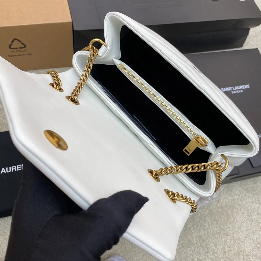 White plain leather/gold 🌈The best-selling YSL LOULOU medium long envelope satchel, classic soft shape front flap bag with metal linked YSL logo, metal and leather chain shoulder straps and Y-shaped stitching SLP upgraded version of the flip messenger bag, made of top calfskin 👍Casual and fashionable matching, showing a high-end atmosphere💋The shoulder straps can be combined into two to be carried on the shoulder, or can be carried cross-body! 20220820 Model: 392277 [original leather] Size: 25x17x9cm
