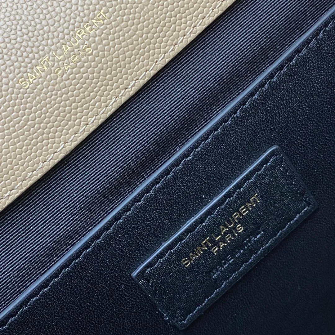 Apricot ball pattern/gold buckle 🌈𝑬𝒏𝒗𝒆𝒍𝒐𝒑𝒆 medium grain embossed quilted genuine leather envelope bag, classic is eternal, the sky-high V pattern and rhombus caviar pattern, Italian original cowhide with eye-catching Y family logo, elegant and fashionable all in one! One chain and three backs, single chain cross-body, double chain single back, single chain single back are all perfect🤗Little fairies of different heights, there is always a way to carry it that suits you❤️20230750 Model: 392739 [original leather] Size: 24x17.5x6cm