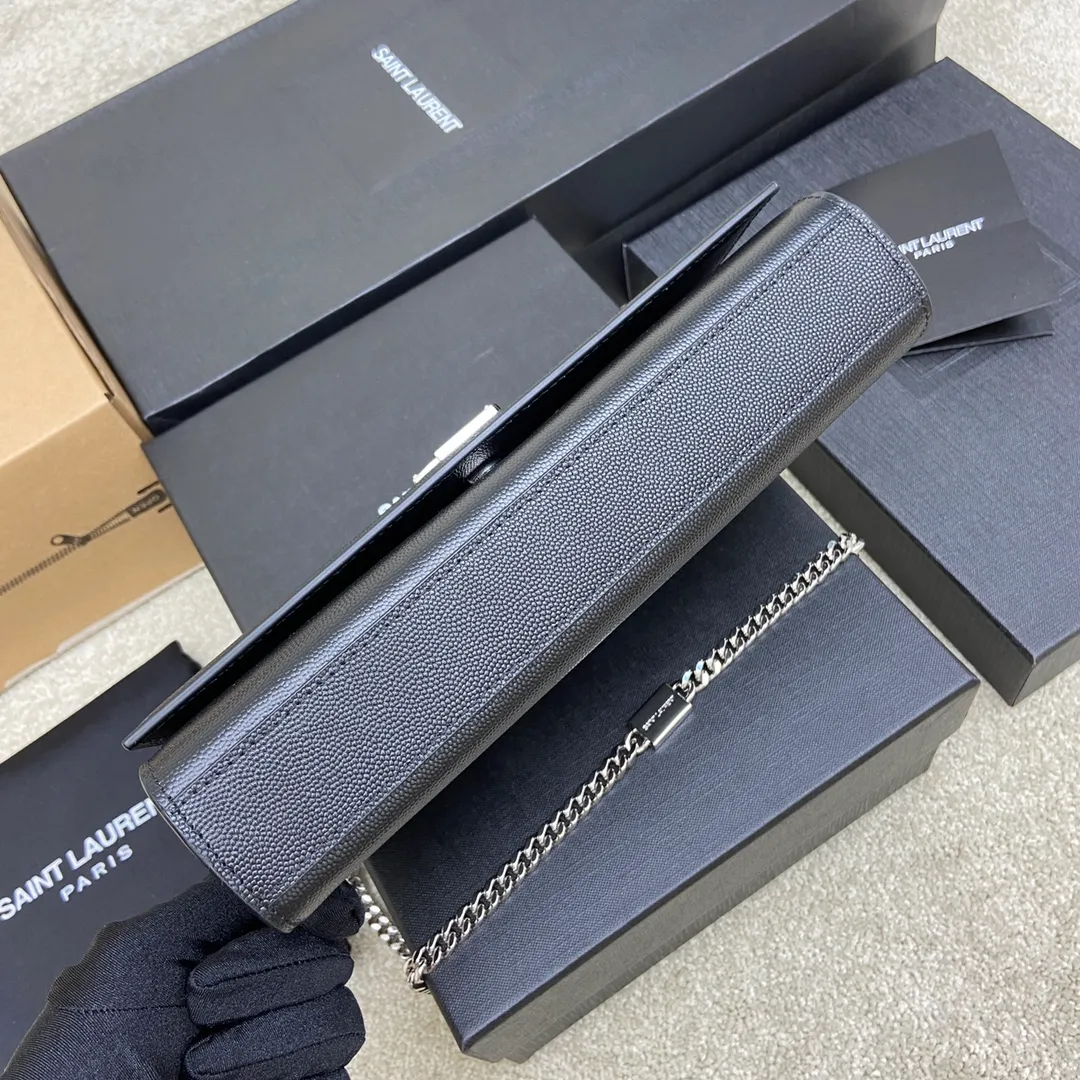 💰1260 Black ball pattern/silver buckle [original leather] 🌈Y’s most classic style Kate chain crossbody bag! A versatile style that is a must-have in every girl’s wardrobe! High-quality original South African cowhide, wear-resistant and scratch-resistant, no need to take special care of it💫Believe me, kate is definitely an eternal classic. No one would dare to call themselves fashionable without a Y family tassel bag👍20210630 Model: 354021 Size: 24*14.5*5.5cm